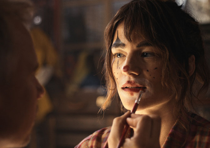 Vier minus drei Film 01